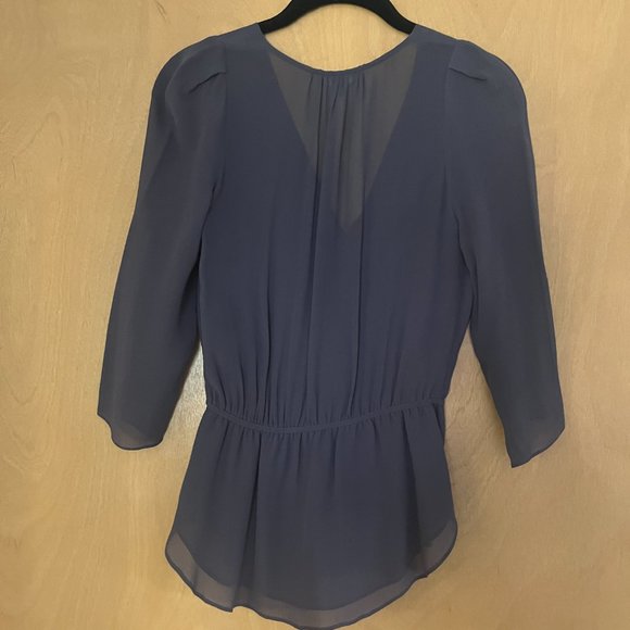 Aritzia Babaton Blouse - Picture 2 of 4